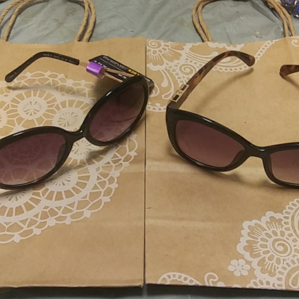 Sunglasses - Picture 7 of 8